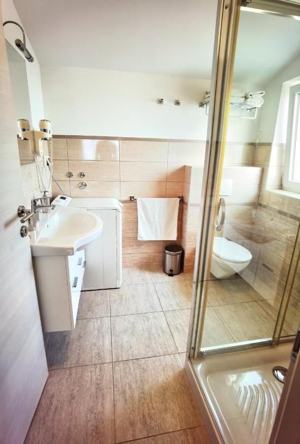 Guesthouse Olei Malinska Bagian luar foto