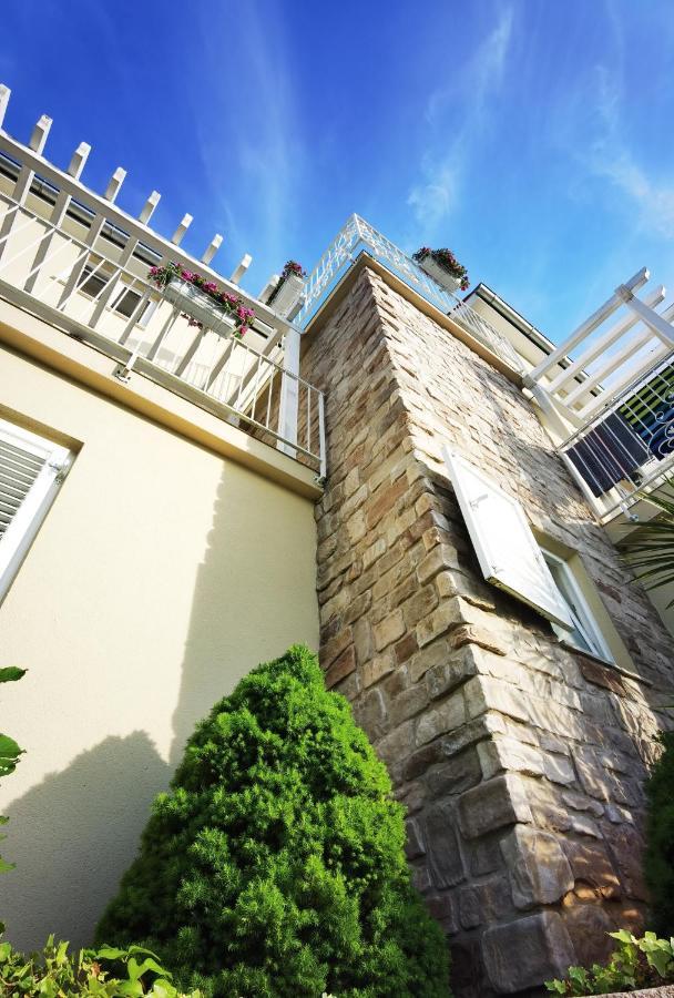 Guesthouse Olei Malinska Bagian luar foto