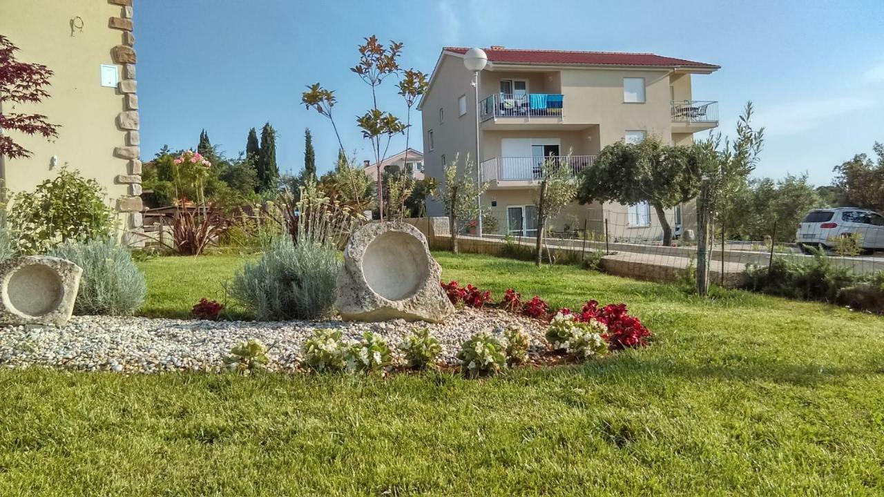 Guesthouse Olei Malinska Bagian luar foto