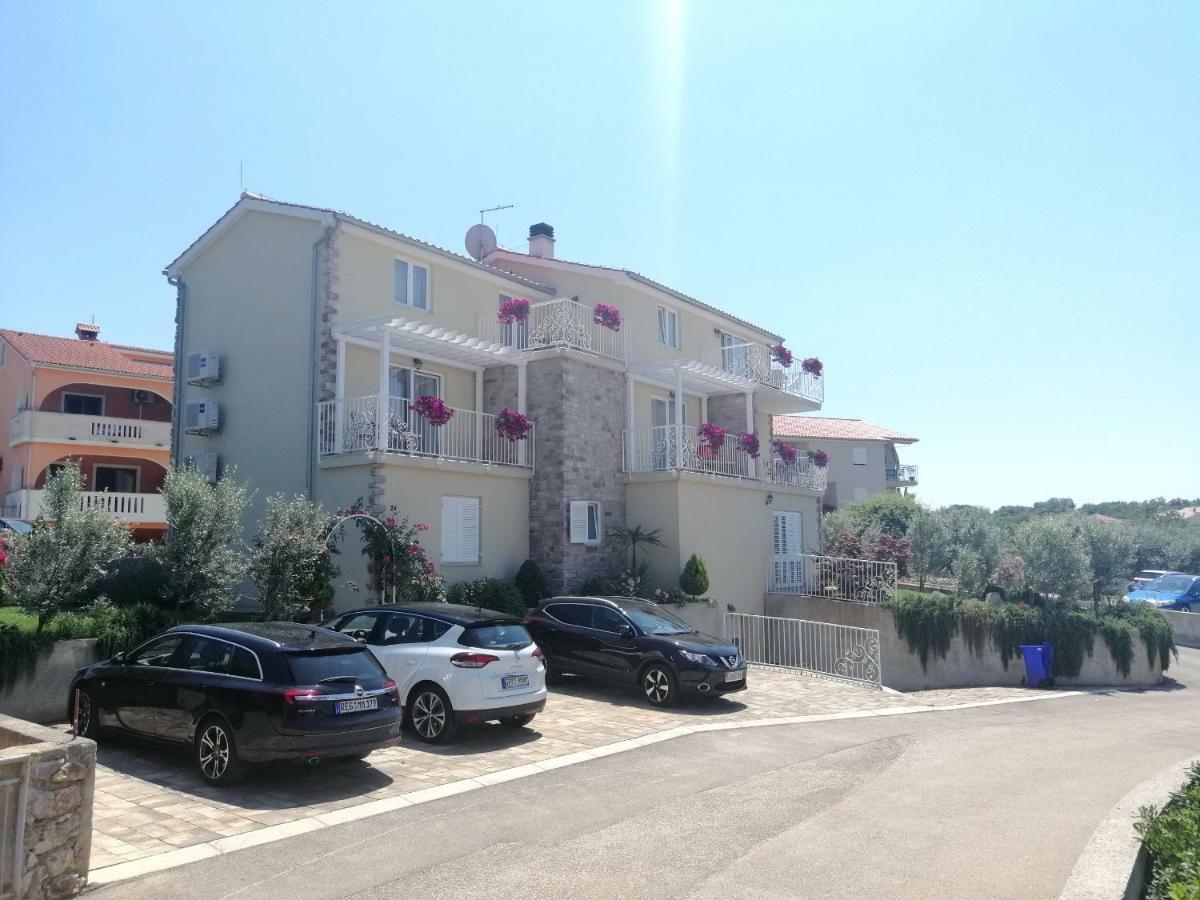 Guesthouse Olei Malinska Bagian luar foto